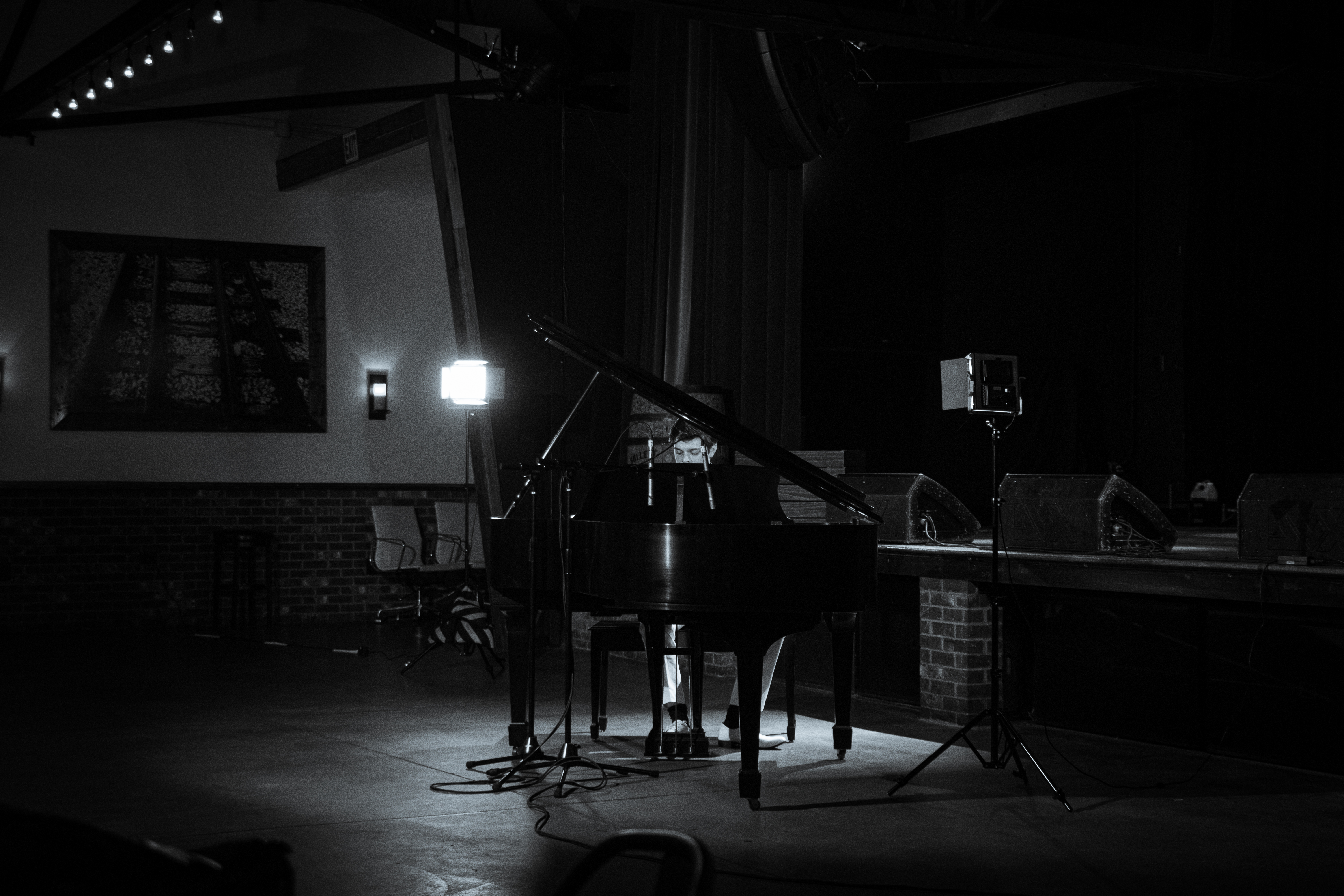 Michael Rainwater pianist performing at Steinway grand piano